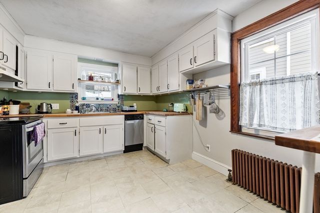 28 Murray Hill Rd, Malden, MA 02148