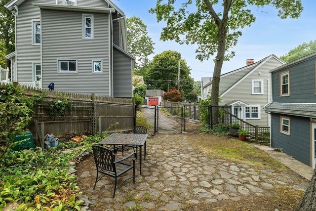 28 Murray Hill Rd, Malden, MA 02148