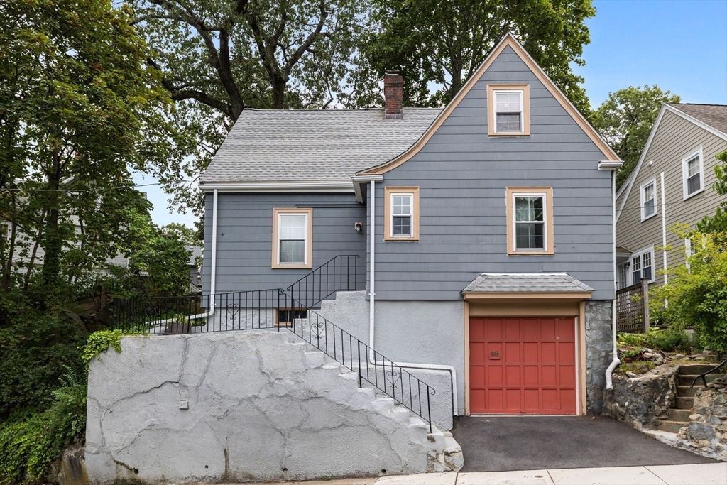 28 Murray Hill Rd, Malden, MA 02148