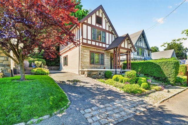 193 Parkview Avenue, Bronxville, NY 10708