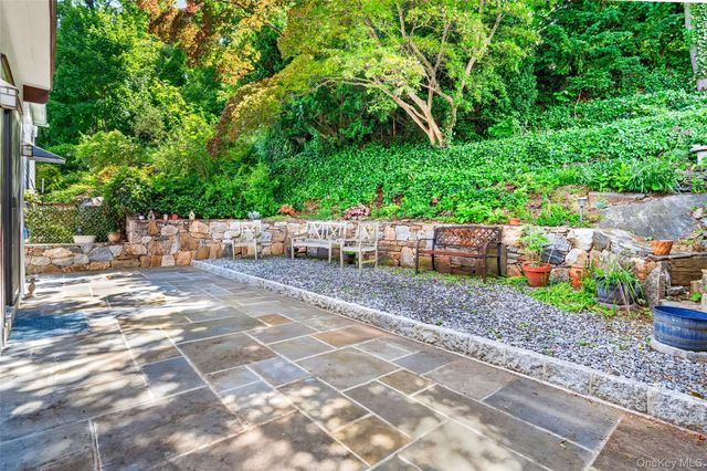 193 Parkview Avenue, Bronxville, NY 10708