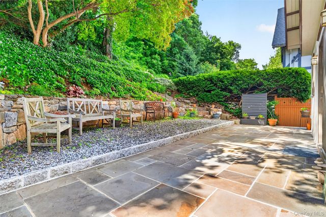 193 Parkview Avenue, Bronxville, NY 10708