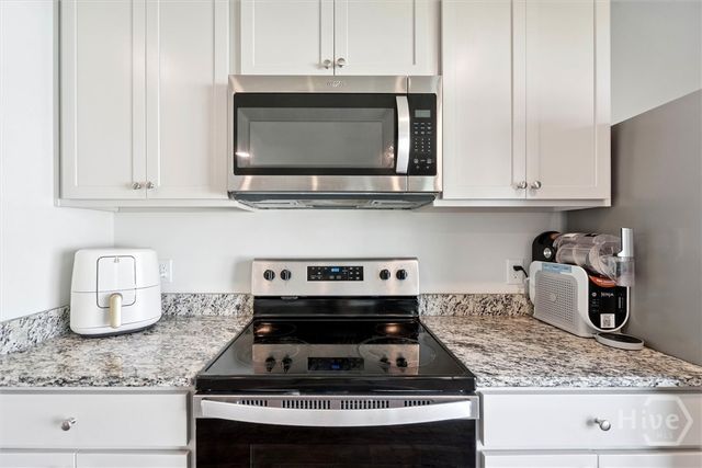 410 Coconut Drive, Bloomingdale, GA 31302