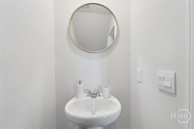 410 Coconut Drive, Bloomingdale, GA 31302