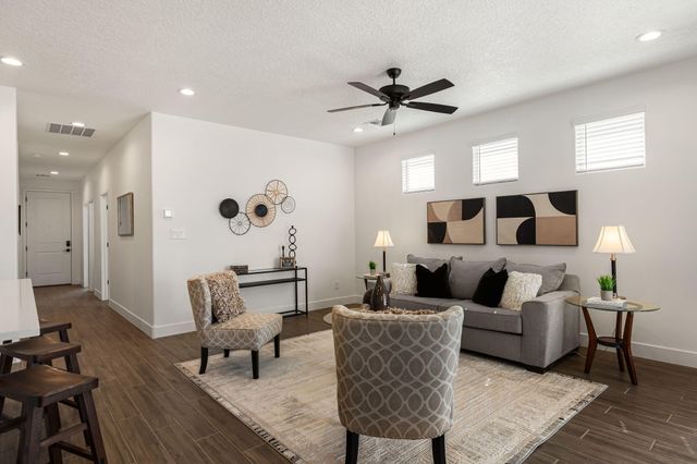 6941 Ava Road, Rio Rancho, NM 87144