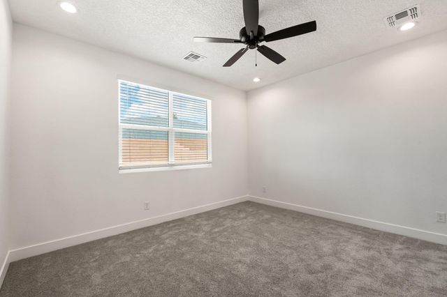 6941 Ava Road, Rio Rancho, NM 87144
