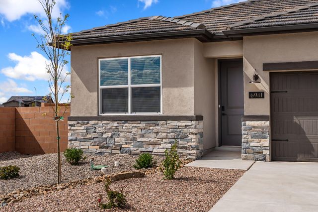 6941 Ava Road, Rio Rancho, NM 87144