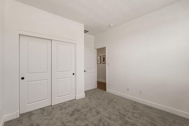6941 Ava Road, Rio Rancho, NM 87144