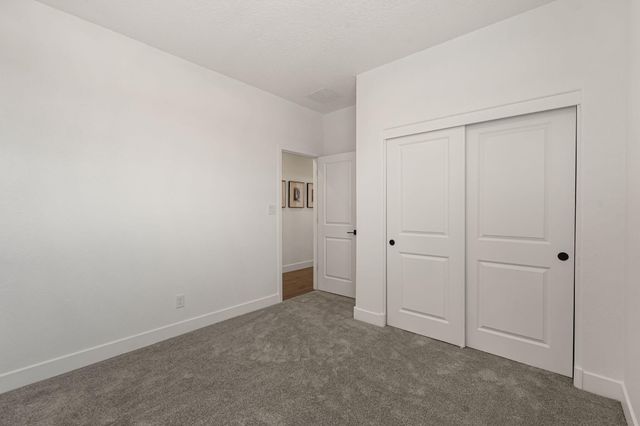6941 Ava Road, Rio Rancho, NM 87144
