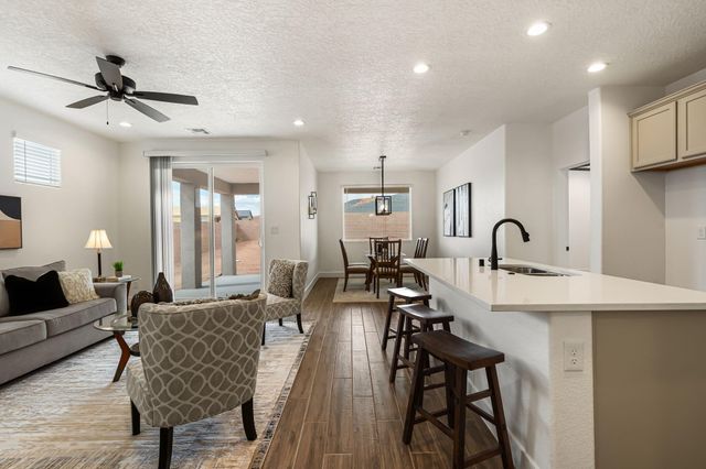 6941 Ava Road, Rio Rancho, NM 87144