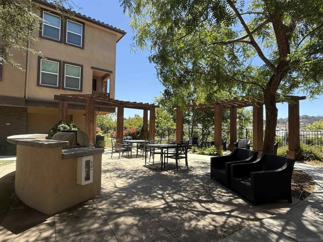 309 Mission Villas Rd, San Marcos, CA 92069