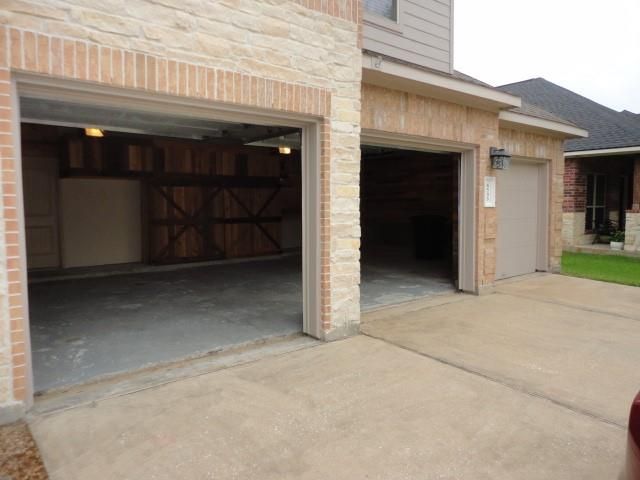 6533 Gray Birch Lane, Dickinson, TX 77539