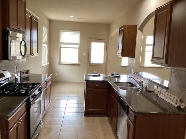 6533 Gray Birch Lane, Dickinson, TX 77539