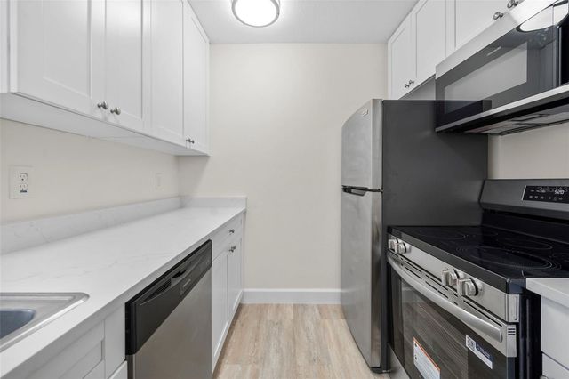 4715 W BAY VISTA AVENUE, Tampa, FL 33611