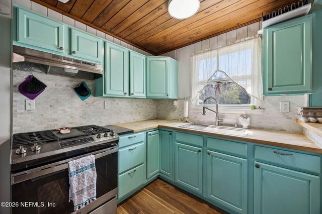 85276 HARTS Road, Yulee, FL 32097