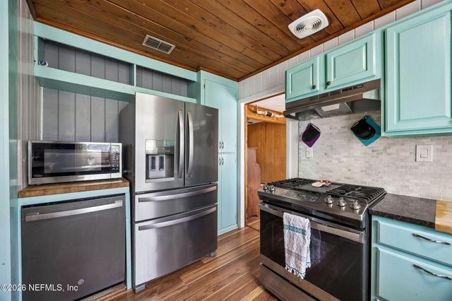 85276 HARTS Road, Yulee, FL 32097