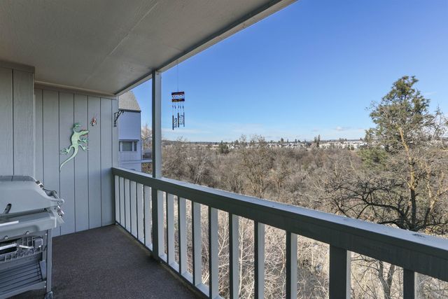 1724 W Riverside Ave, Spokane, WA 99201