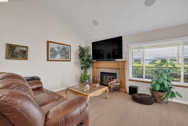 5805 Yawl St, Discovery Bay, CA 94505