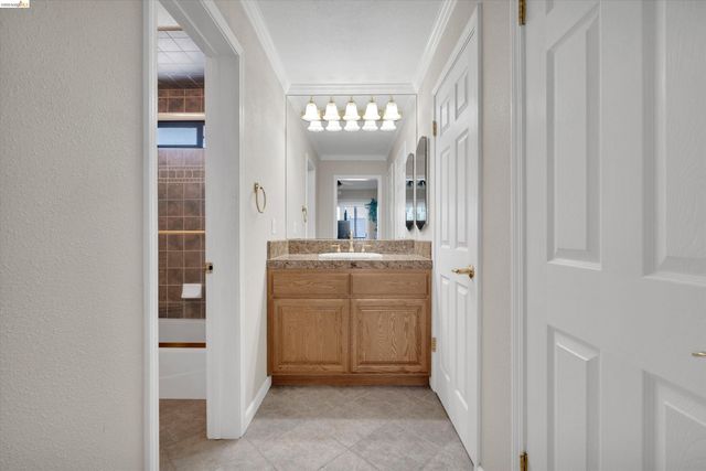 5805 Yawl St, Discovery Bay, CA 94505