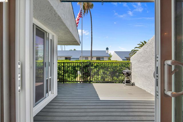 5805 Yawl St, Discovery Bay, CA 94505