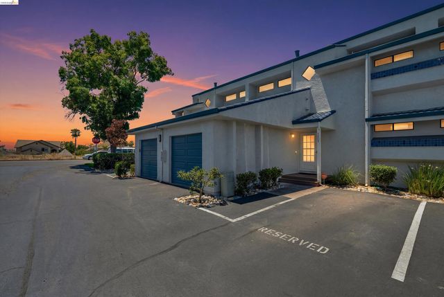 5805 Yawl St, Discovery Bay, CA 94505