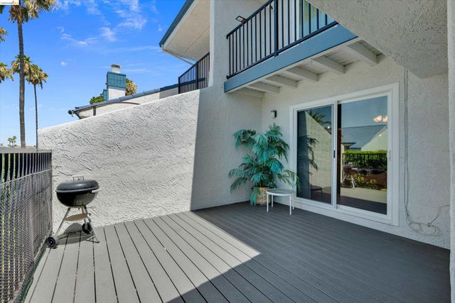 5805 Yawl St, Discovery Bay, CA 94505