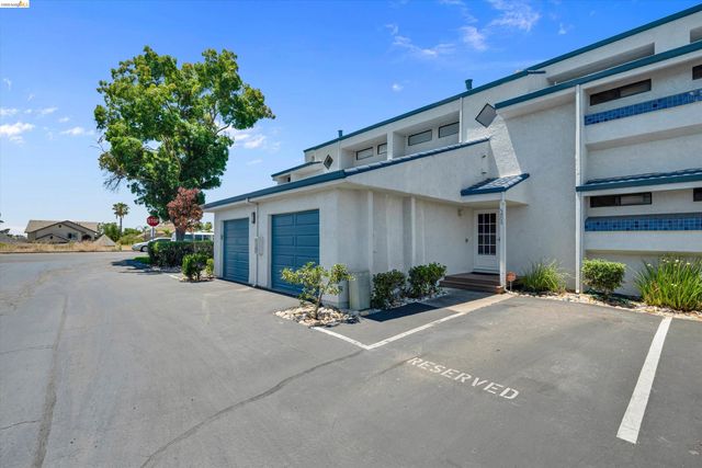 5805 Yawl St, Discovery Bay, CA 94505