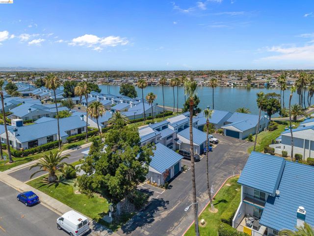 5805 Yawl St, Discovery Bay, CA 94505