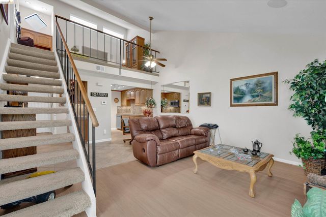 5805 Yawl St, Discovery Bay, CA 94505