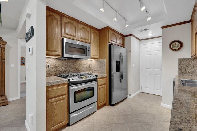 5805 Yawl St, Discovery Bay, CA 94505