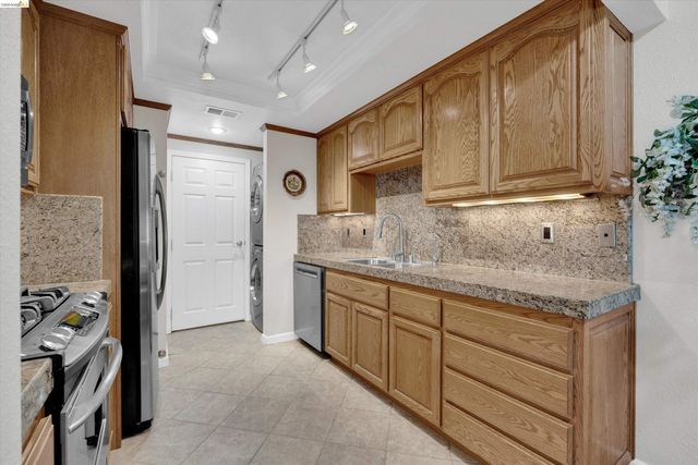 5805 Yawl St, Discovery Bay, CA 94505