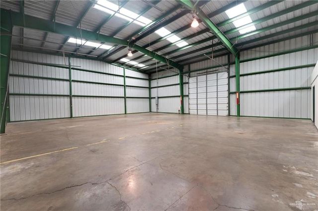 7207 E Curry Road, Edinburg, TX 78542