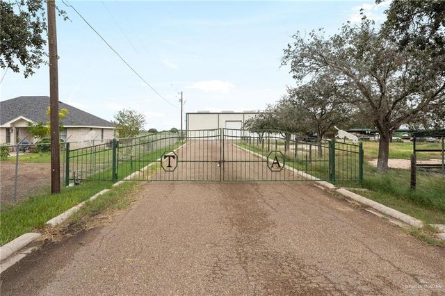 7207 E Curry Road, Edinburg, TX 78542
