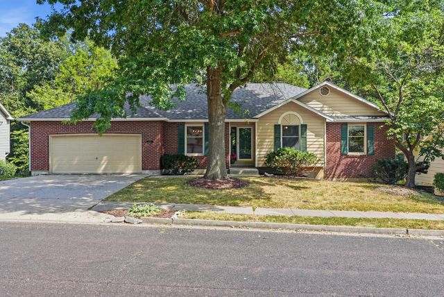 2412 HILLSHIRE DR, Columbia, MO 65203