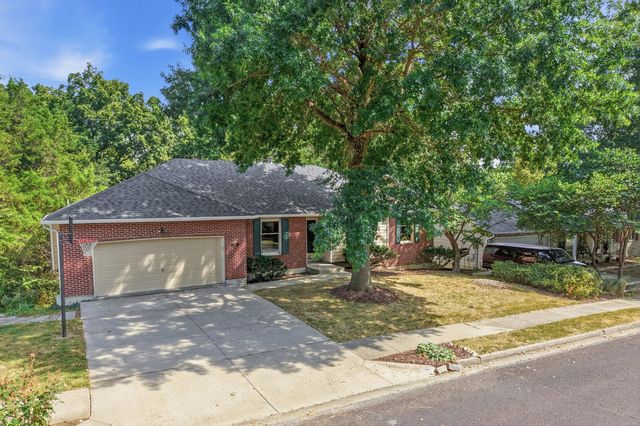 2412 HILLSHIRE DR, Columbia, MO 65203