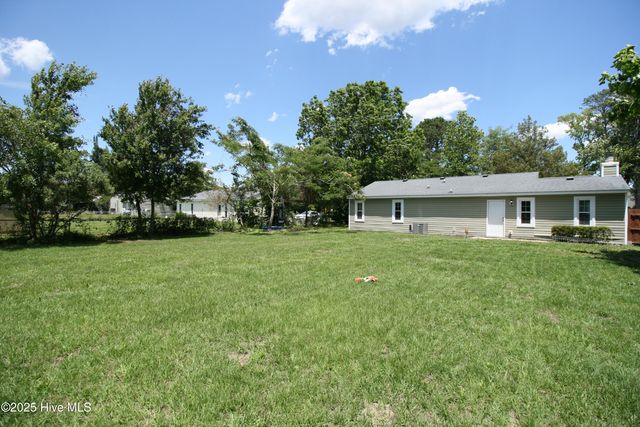 273 Drummer Kellum Road, Jacksonville, NC 28546