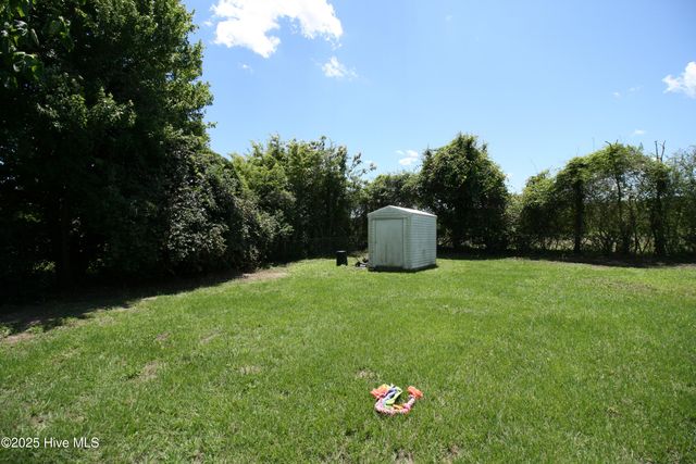 273 Drummer Kellum Road, Jacksonville, NC 28546