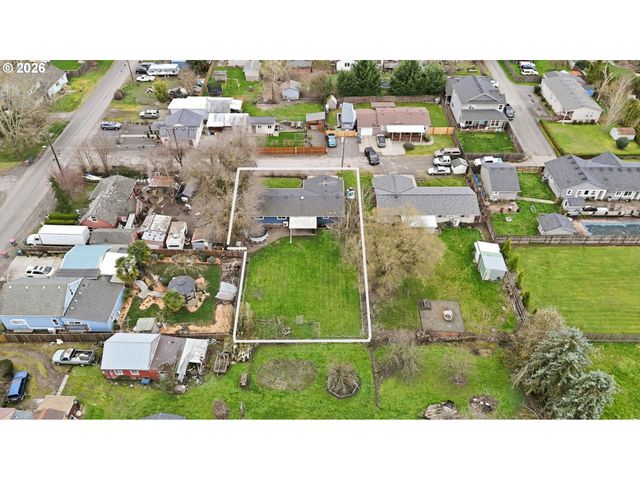 224 6TH St, Dayton, OR 97114