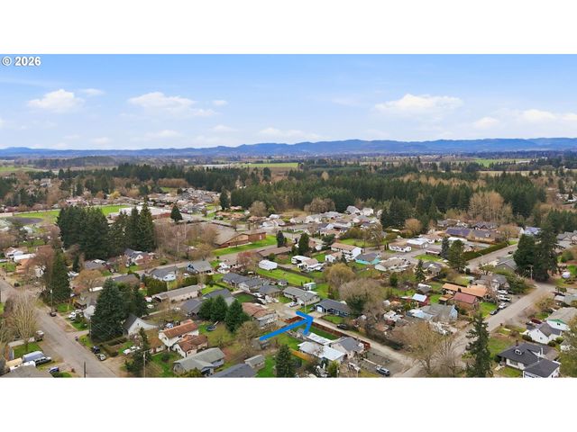 224 6TH St, Dayton, OR 97114