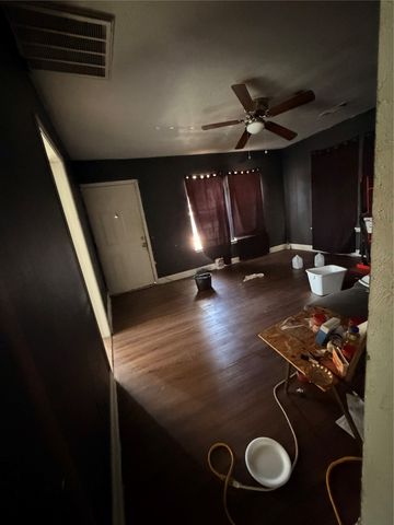 1531 Padgitt Avenue, Dallas, TX 75203