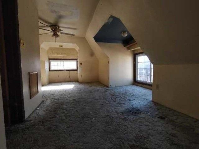 1660 Mercer Rd, Ellwood City, PA 16117