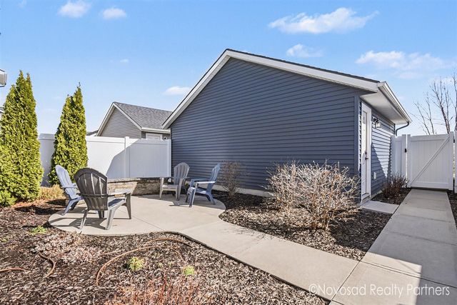 7952 Greendale Drive, Byron Center, MI 49315
