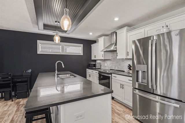 7952 Greendale Drive, Byron Center, MI 49315