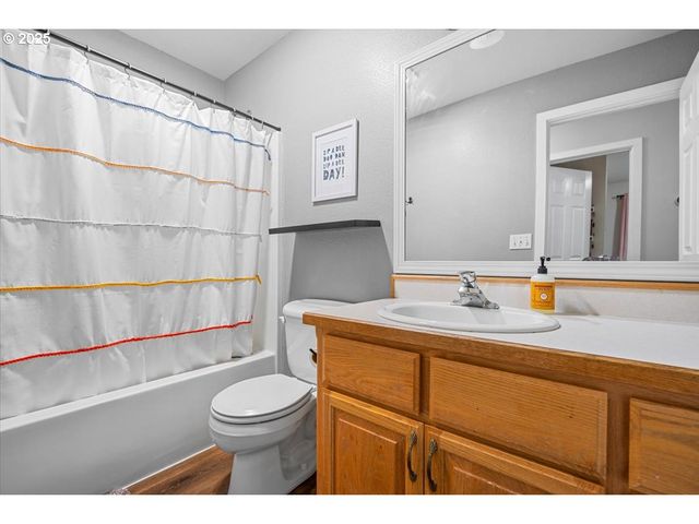 337 ARVILLA Ct, Sutherlin, OR 97479