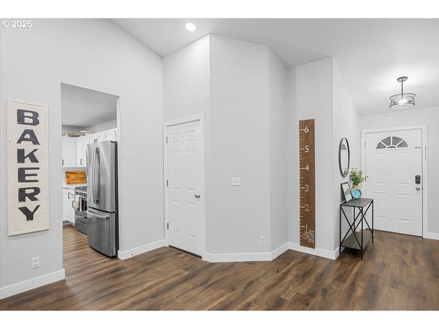 337 ARVILLA Ct, Sutherlin, OR 97479