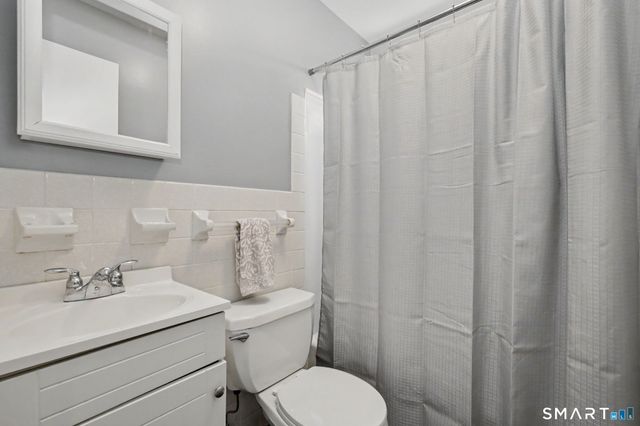 26 Birchwood Road, Stamford, CT 06907