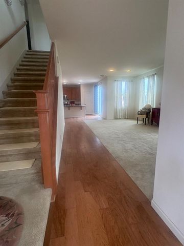 2260 Gallery Dr, Riverbank, CA 95367