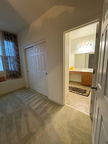 2260 Gallery Dr, Riverbank, CA 95367