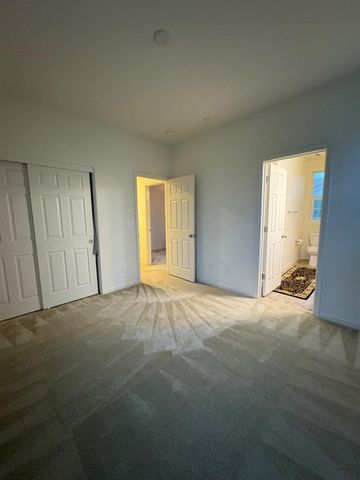 2260 Gallery Dr, Riverbank, CA 95367