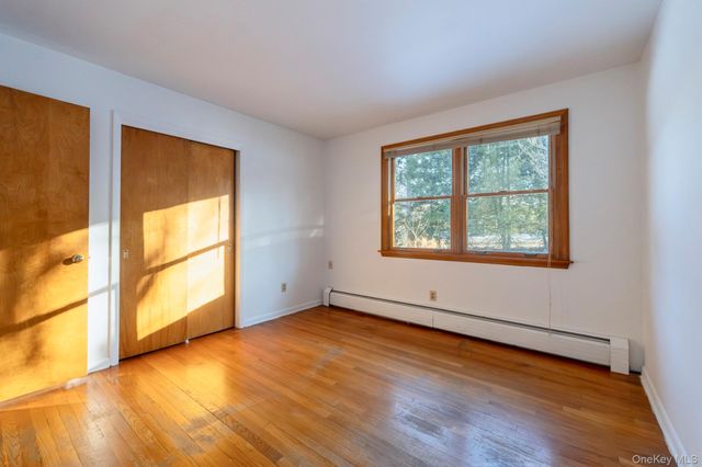 609 New Paltz Road, Highland, NY 12528